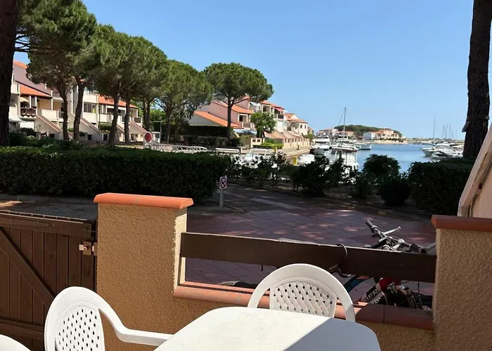 En Rdc Avec Grandre Terrasse Sur La Marina Daire Saint-Cyprien (Pyrenees-Orientales)