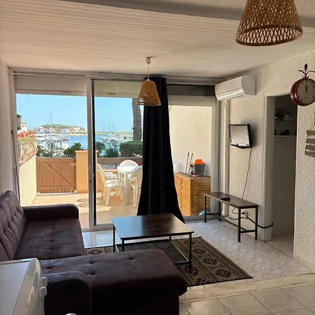 Apartmán En Rdc Avec Grandre Terrasse Sur La Marina Saint-Cyprien (Pyrenees-Orientales)