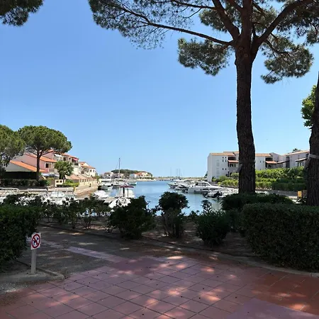 En Rdc Avec Grandre Terrasse Sur La Marina דירה *